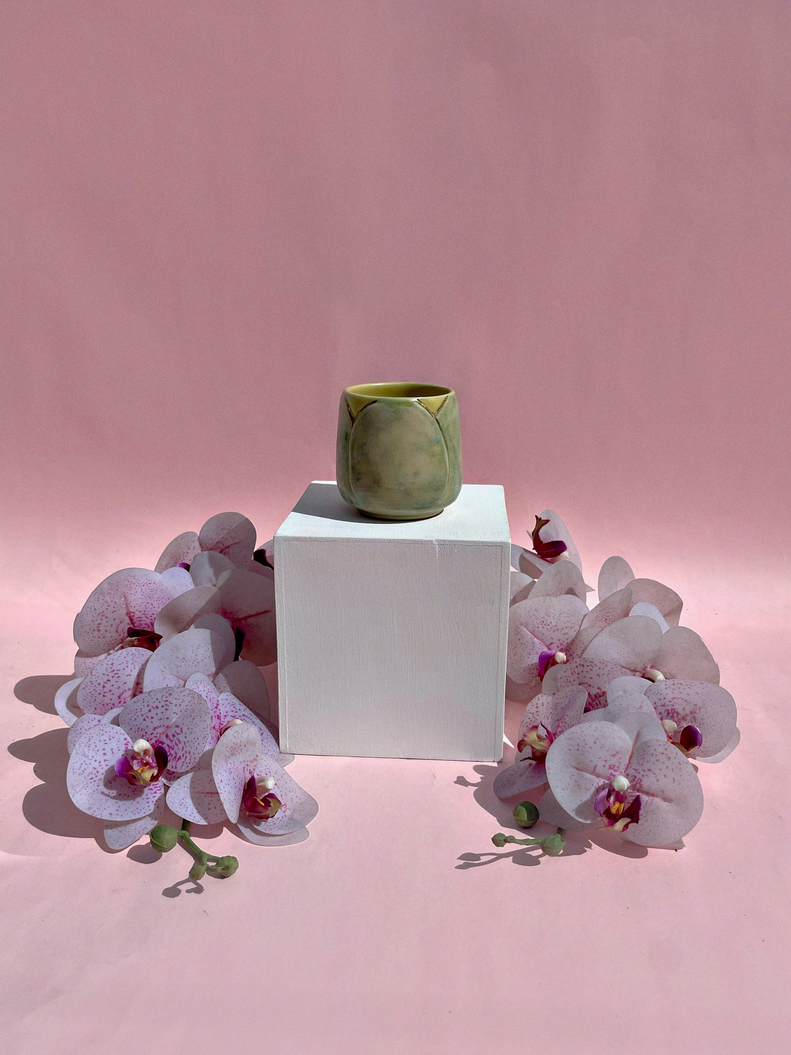 Golden Light Bud Mug