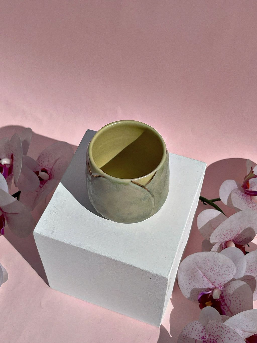 Golden Light Bud Mug